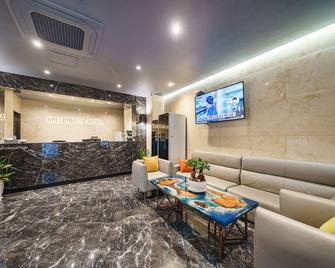 Hotel Millennium - Goyang - Front desk