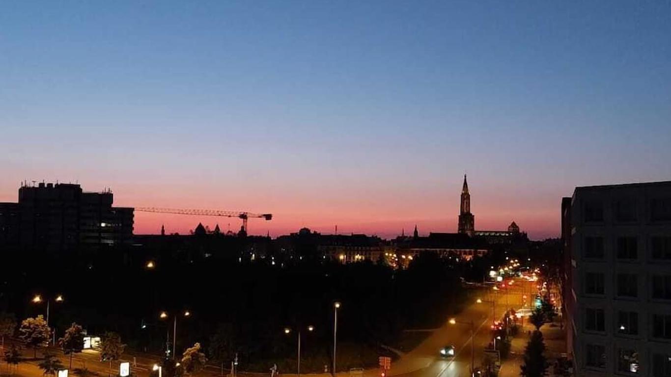 Suite Place de l'Etoile