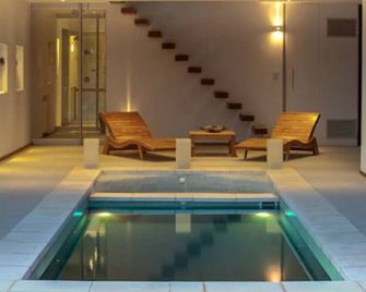 Hotel Alto Traful by DON - Villa Traful - Pool