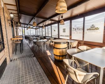 Hostal el Bomba - Las Pedroneras - Bar