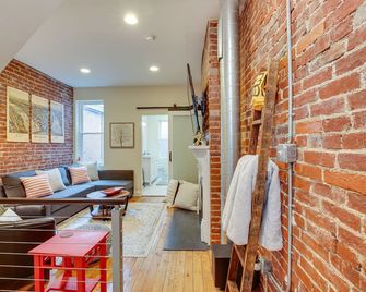 3 Mi to Dtwn Charming Row House in Pittsburgh - Pittsburgh - Sala de estar