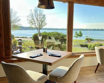 Lake Lawn Resort - Delavan - Restaurant