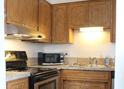 Bright End Unit Apartment - Anchorage - Cucina