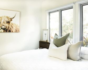 Rural escape with breathtaking views - Lorne - Bedroom