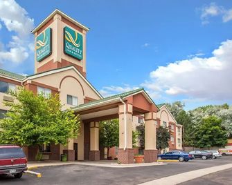 Quality Inn and Suites Lakewood - Denver Southwest - Lakewood - Building