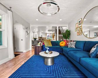 Gorgeous Downtown Home near Convention Ctr, State Capitol, Shopping & Food! - Salt Lake City - Sala