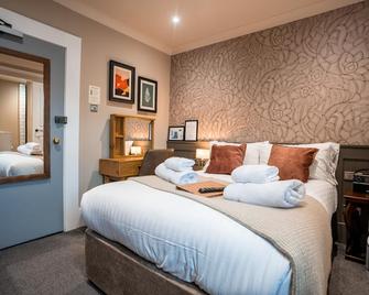 Harper's Steakhouse with Rooms, Southampton Swanwick Marina - Southampton - Schlafzimmer
