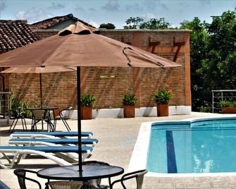 Amazilia Hotel - Pereira - Pool