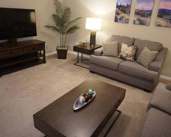 Better Than Your Average! - Mesquite - Living room