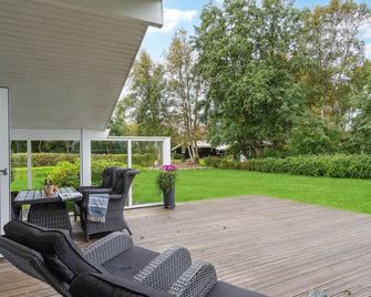 3 Bedroom Awesome Home In Frederikshavn - Frederikshavn - Patio
