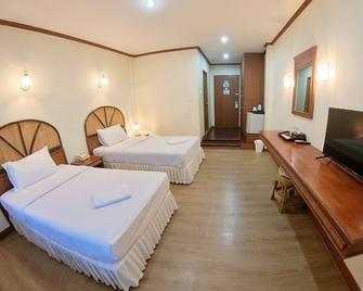 Roongruang Hotel - Chiang Mai - Bedroom