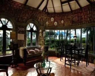 Amberina Homestay - Gudalur - Ooty - Lobby