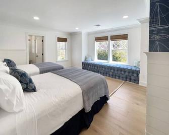 New Construction Modern Luxury Retreat w 6 Beds - Southampton - Habitación