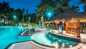 L'azure Resort And Spa - Phú Quốc - Bể bơi