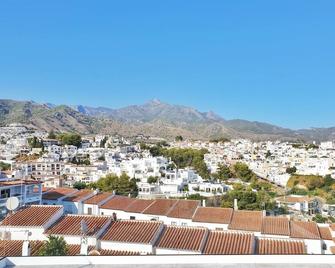 Mb Hostels Premium Eco - Nerja - Balcó