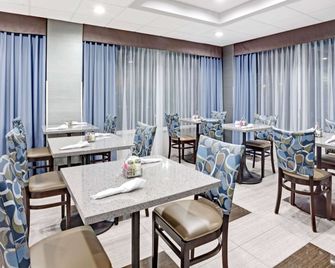 Wyndham Garden Charlotte Airport Southeast - Charlotte - Restaurant