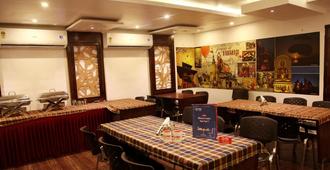 Oyo Rooms Mall Road Cantonment - Varanasi - Restaurant