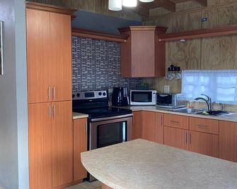 Charming 2-bedroom house in awesome Quebradillas with AC, WiFi - Quebradillas - Küche