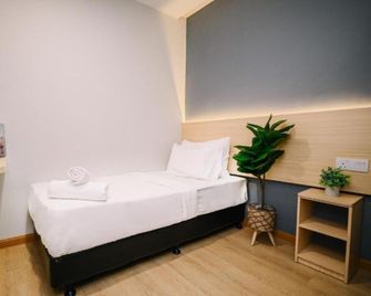 Nuevo Boutique Hotel - Shah Alam - Schlafzimmer