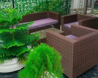 Another Home Hotels ltd - Owerri - Patio