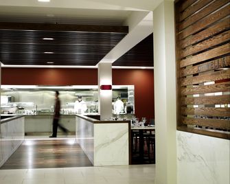 Crowne Plaza London - Heathrow By IHG - West Drayton - Κουζίνα
