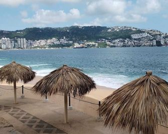El Presidente Acapulco - אקפולקו - חוף