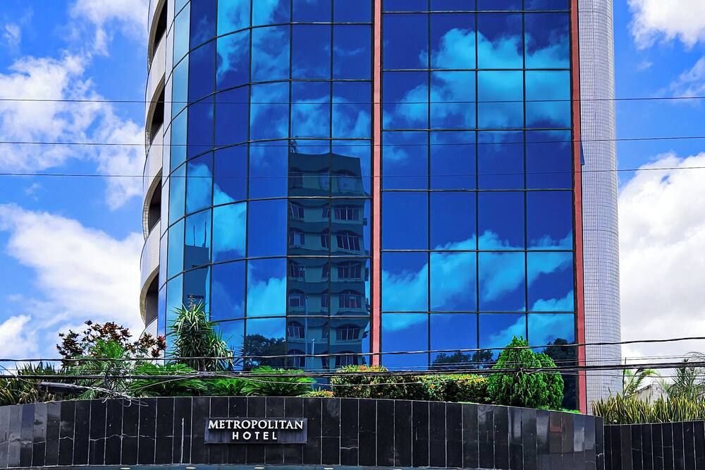Metropolitan Hotel - טרסינה - בניין