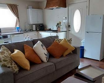 Redwood Retreat in Rio Dell - Rio Dell