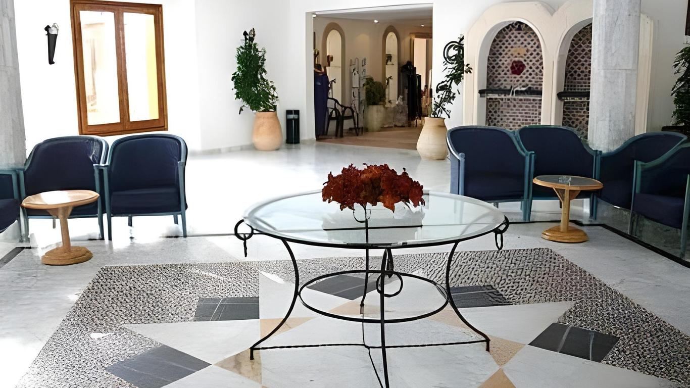 Cedriana Hotel