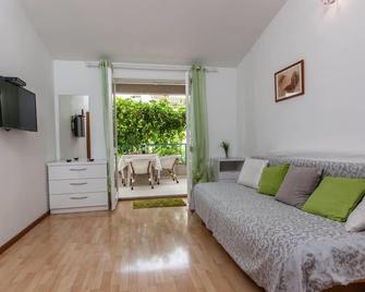Villa Apartmans Kate - Makarska - Sala de estar