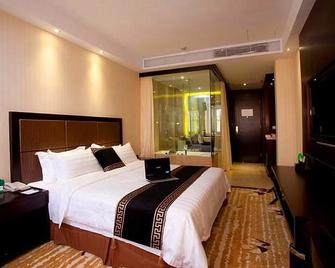 Shenzhen Douhui Fashion Hotel - Shenzhen - Bedroom