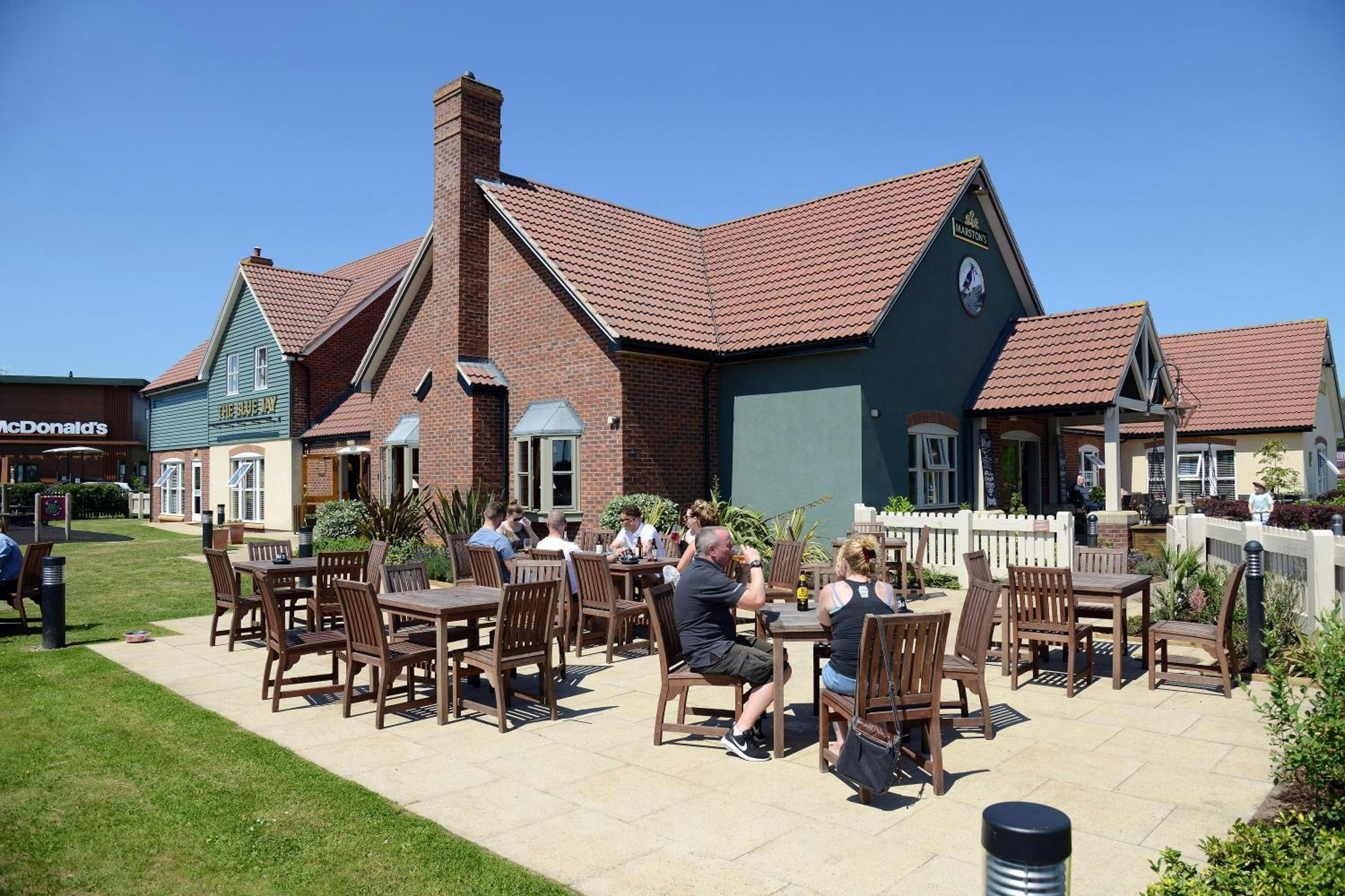 Blue Jay, Derby by Marston's Inns - Derby - Patio