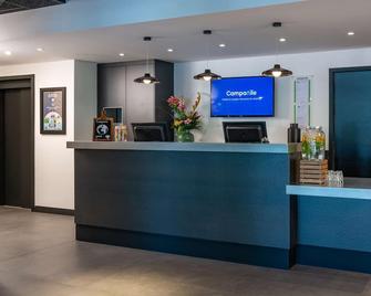 Hotel Campanile Amsterdam Zuidoost - Amsterdam - Front desk