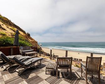 Last Minute Special - Steps to Beach Access + Pool - Solana Beach - Balcony