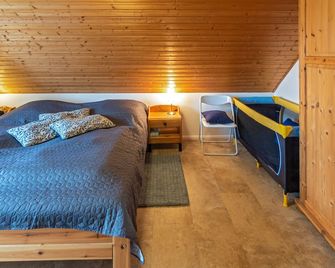 Ferienhaus Strandläufer - Nessmersiel - Schlafzimmer