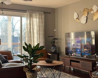 Kraken Cove (Hot tub) - Winnsboro