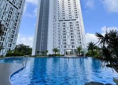 The Satu Stay - Apartemen Sgv - Tangerang City - Pool