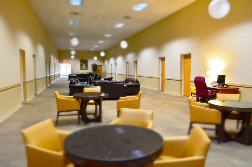 Crystal Cove Riverfront Resort - Palatka - Lounge