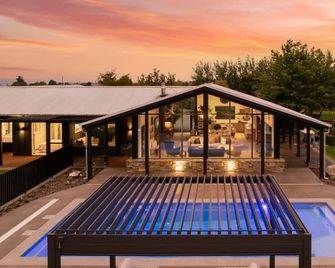 Mackenzie Country Lodge - Fairlie