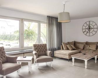 1 Bedroom Cozy Home In Kalkar - Kalkar - Living room