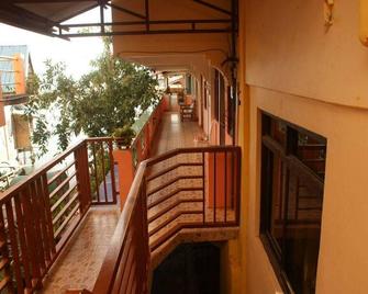 Coron Sunrise Pension House - Coron - Balcony