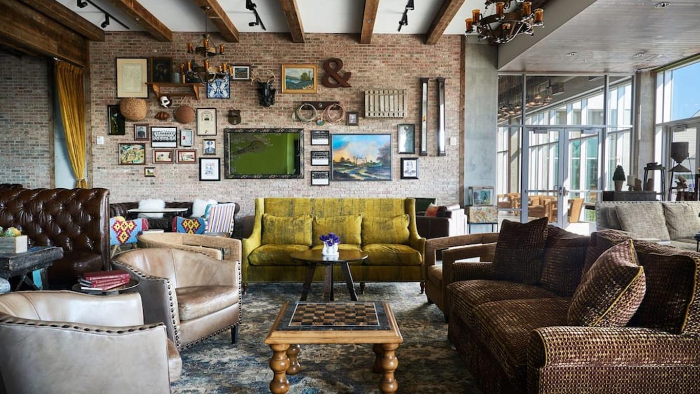 The Stella Hotel, Autograph Collection