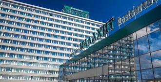 Malachite Hotel - Chelyabinsk - Bygning