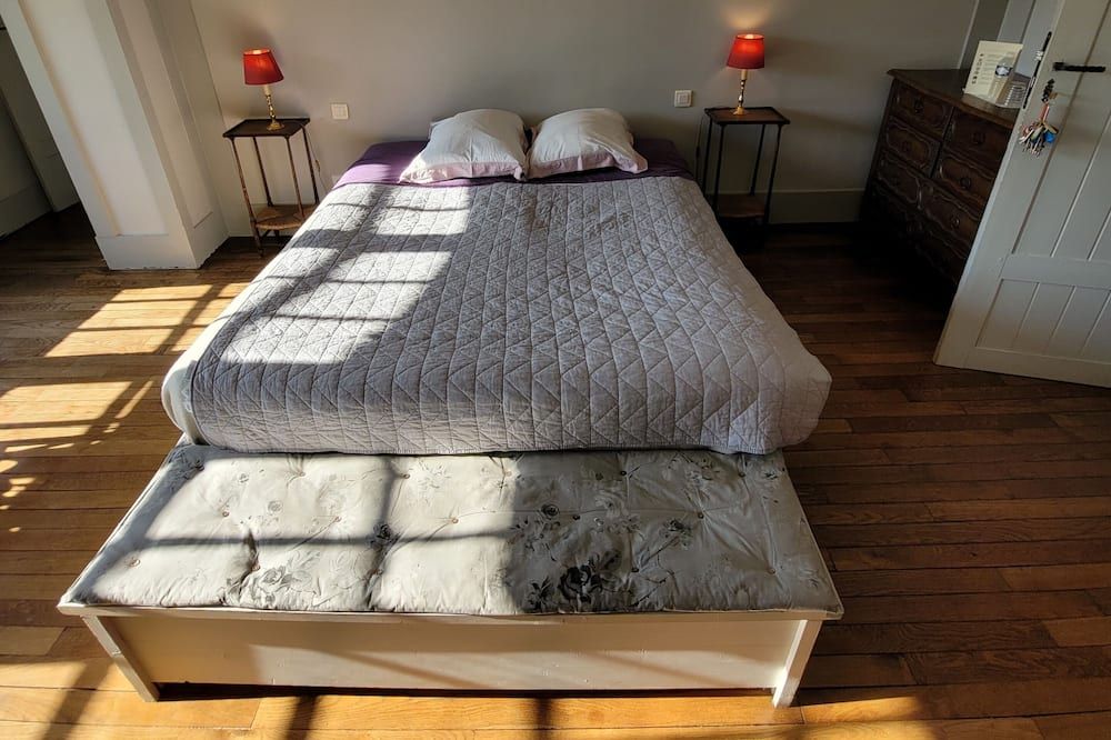 Manoir de Beaumarchais - Les Chapelles-Bourbon - Bedroom