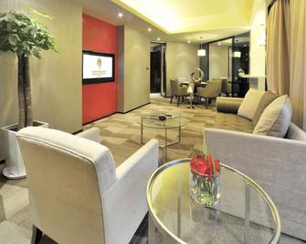 Royal Suites & Tower - Wuhan - Sala de estar