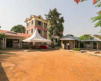 Sura View Hotel Bondo - Bondo - Building