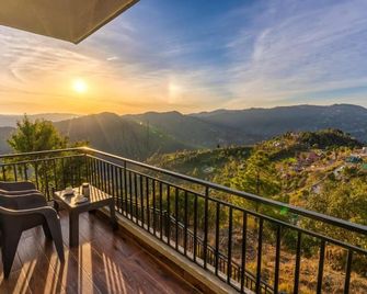 Viable Inn - Nainital - Balcón