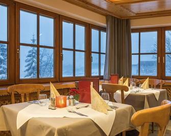 آي إف إيه ألبينروز هوتل كلاينوالسيرتال - ميتيلبرغ - مطعم