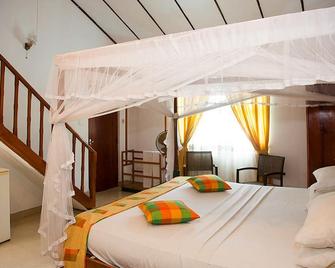 Suriya Arana - Negombo - Bedroom