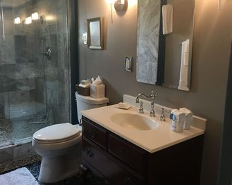 General Warren - Malvern - Bathroom